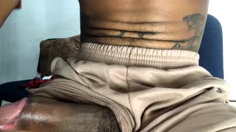 Snapshot of venoso1111 chatting on 02/15/26, 05:59 venoso1111 online show from 02/15/26, 05:59