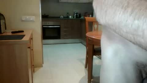 Snapshot of ventura50 chatting on 10/15/25, 08:03 ventura50 online show from 10/15/25, 08:03