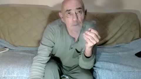 Snapshot of ventura50 chatting on 03/15/26, 05:35 ventura50 online show from 03/15/26, 05:35