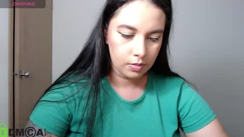 Snapshot of venus__24 chatting on 06/25/26, 05:12 venus online show from 06/25/26, 05:12
