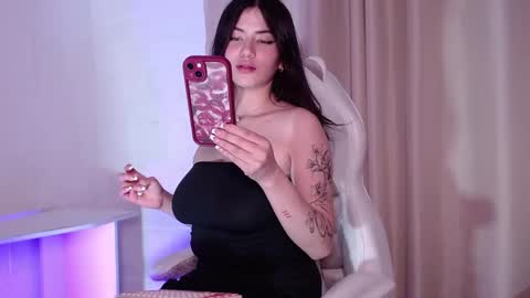 venus_art11 online show from 01/05/25, 02:27