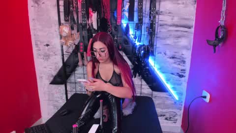 VENUS online show from 04/28/26, 11:48