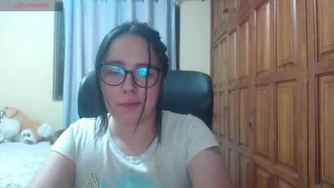 Snapshot of venus_cat_ chatting on 01/07/26, 05:32 Venus online show from 01/07/26, 05:32