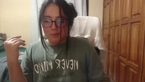 Snapshot of venus_cat_ chatting on 02/20/26, 06:19 Venus online show from 02/20/26, 06:19