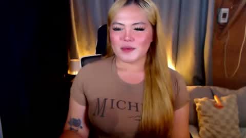 Snapshot of venus_colly chatting on 07/24/26, 04:54 I am Colly Your mystery girl online show from 07/24/26, 04:54