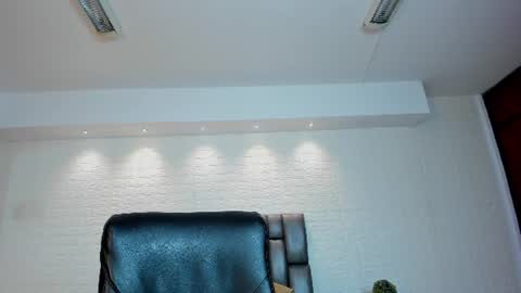 Snapshot of venus_cooperr chatting on 07/20/26, 12:07 Venus Cooperr online show from 07/20/26, 12:07