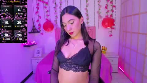 Snapshot of venus_latin_01 chatting on 03/05/25, 08:21 Mary online show from 03/05/25, 08:21