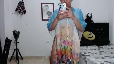 venus_menoza online show from 10/31/25, 01:34