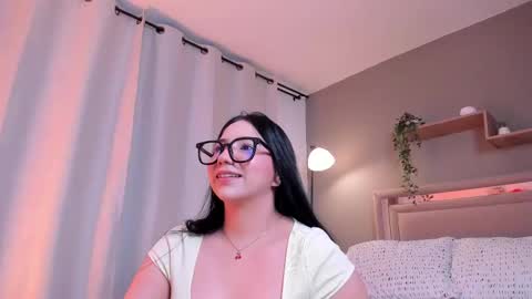 Snapshot of venus_reid chatting on 09/18/25, 04:47 venus_reid online show from 09/18/25, 04:47