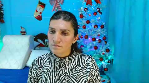 Snapshot of venus_swet chatting on 12/31/24, 01:04 Catalina online show from 12/31/24, 01:04