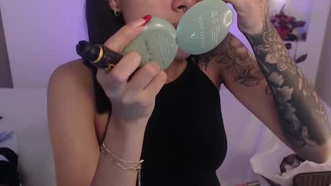 Snapshot of venusevans1 chatting on 02/10/25, 09:15 Venus Evans online show from 02/10/25, 09:15