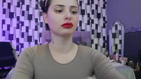 Snapshot of venusinylons chatting on 11/15/25, 02:02 venusinylons online show from 11/15/25, 02:02