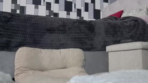 Snapshot of venusinylons chatting on 03/05/26, 01:51 venusinylons online show from 03/05/26, 01:51