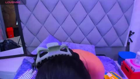 Venusowen  online show from 12/03/25, 01:09