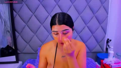 Venusowen  online show from 12/04/25, 02:15