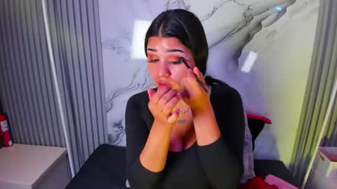 Venusowen  online show from 07/15/26, 01:27