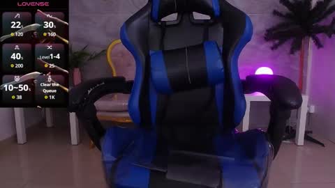 Snapshot of venuss09_s chatting on 12/03/25, 01:42 venuss online show from 12/03/25, 01:42