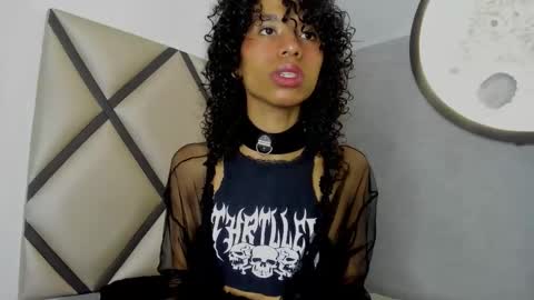 Snapshot of venuss_03 chatting on 02/03/26, 03:26 venuss_03 online show from 02/03/26, 03:26