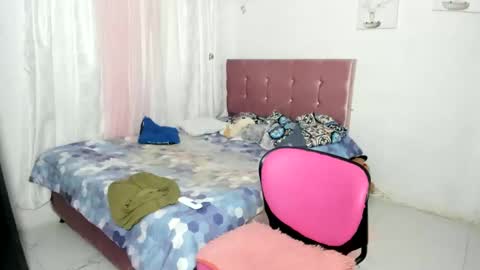 venus online show from 11/05/25, 01:05