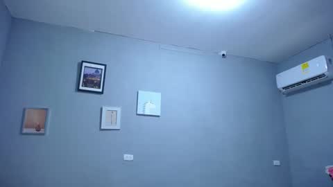 venus online show from 05/04/26, 11:45