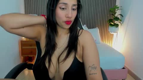 Nice to greet you my name is Vanessa  online show from 01/03/25, 12:41