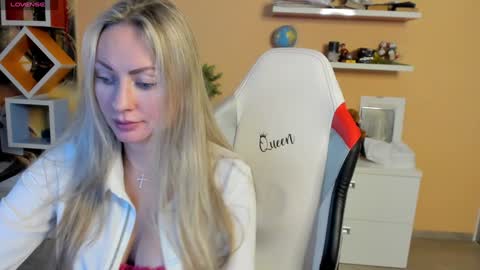 Violetta  online show from 01/06/25, 06:58