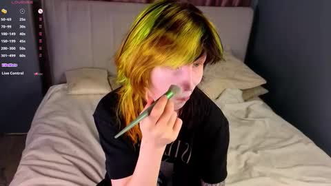 Erica online show from 11/20/25, 08:08