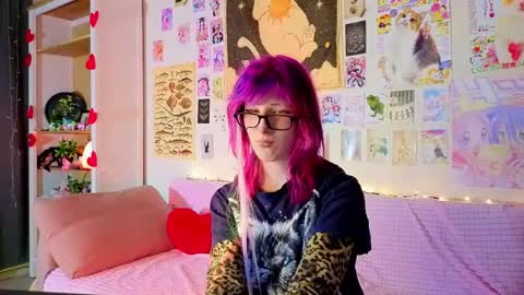 Erica online show from 04/28/26, 08:36