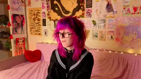 Erica online show from 05/03/26, 08:04