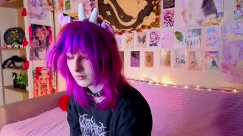 Erica online show from 05/05/26, 08:06