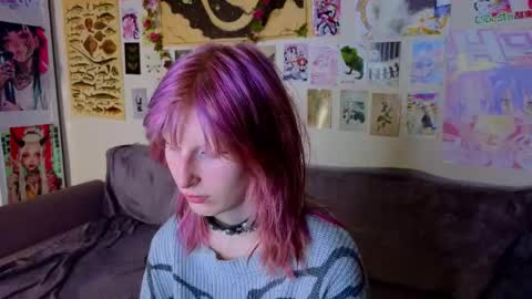 Erica online show from 05/12/26, 08:17