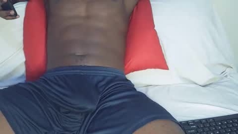 Snapshot of vera_bliss21 chatting on 11/30/25, 07:01 vera_bliss21 online show from 11/30/25, 07:01