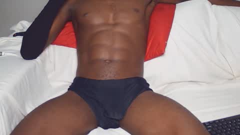 vera_bliss21 online show from 05/05/26, 12:51