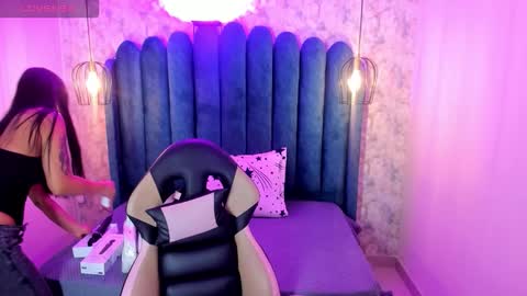 Domelipa  online show from 02/07/26, 12:20