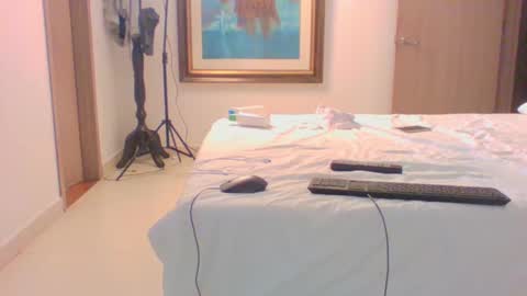 vergagolosa22 online show from 01/04/25, 07:34