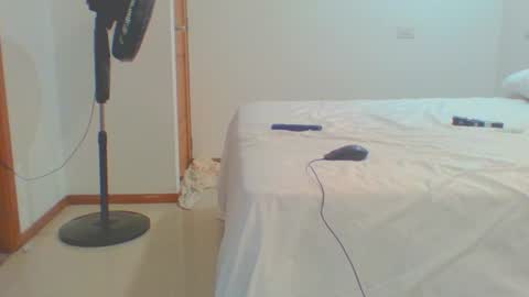 vergagolosa22 online show from 11/17/25, 04:18