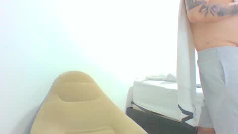 Snapshot of vergagolosa22 chatting on 02/17/26, 04:53 vergagolosa22 online show from 02/17/26, 04:53