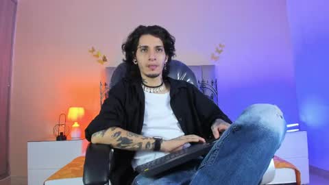 Snapshot of vergil_noir chatting on 05/15/26, 03:46 vergil_noir online show from 05/15/26, 03:46