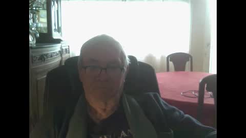 Snapshot of vergne50 chatting on 04/04/26, 07:06 vergne50 online show from 04/04/26, 07:06