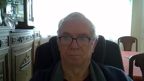 Snapshot of vergne50 chatting on 04/18/26, 05:55 vergne50 online show from 04/18/26, 05:55