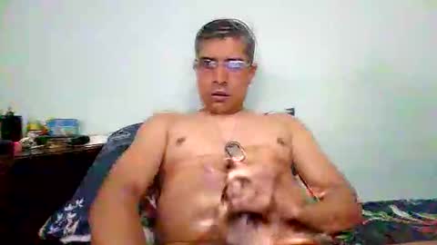 Snapshot of vergon389 chatting on 11/11/25, 03:45 vergon389 online show from 11/11/25, 03:45