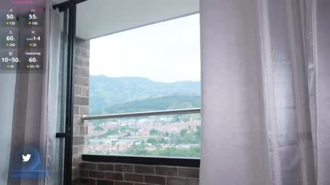 Snapshot of vero_cam chatting on 02/12/25, 10:15 vero_cam online show from 02/12/25, 10:15