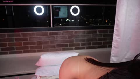 Snapshot of vero_cam chatting on 02/20/25, 05:33 vero_cam online show from 02/20/25, 05:33