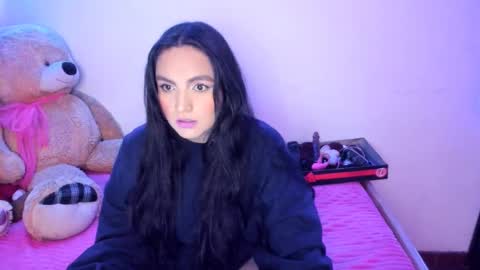 Snapshot of vero_jhonson chatting on 01/02/25, 03:37 karolina online show from 01/02/25, 03:37