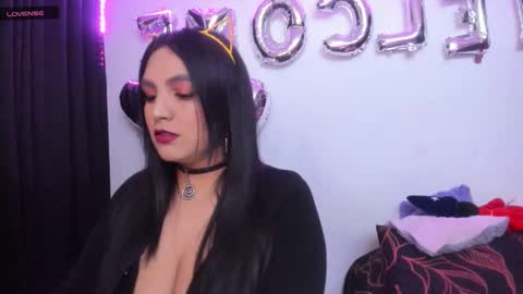 Snapshot of vero_jhonson chatting on 02/13/25, 03:29 karolina online show from 02/13/25, 03:29