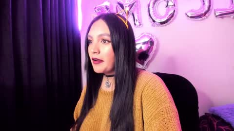 Snapshot of vero_jhonson chatting on 02/17/25, 01:04 karolina online show from 02/17/25, 01:04