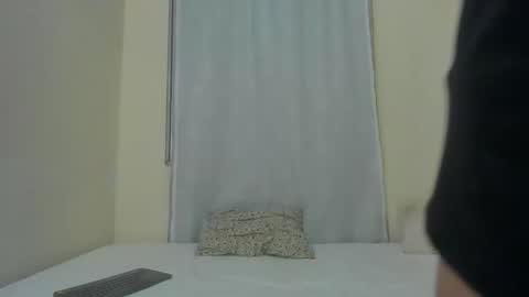 Snapshot of verohoneymoon chatting on 02/02/26, 04:33 Veronica online show from 02/02/26, 04:33