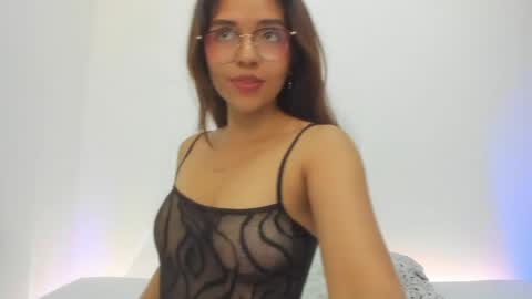 Snapshot of verohoneymoon chatting on 04/20/26, 03:26 Veronica online show from 04/20/26, 03:26