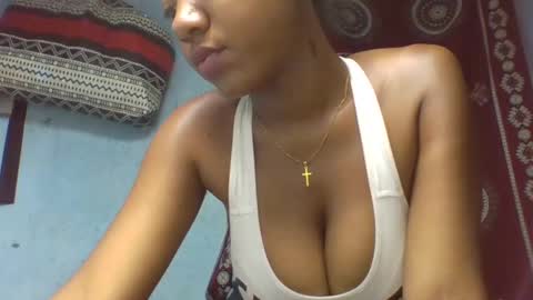 Snapshot of verolla31 chatting on 02/12/25, 05:37 verolla31 online show from 02/12/25, 05:37