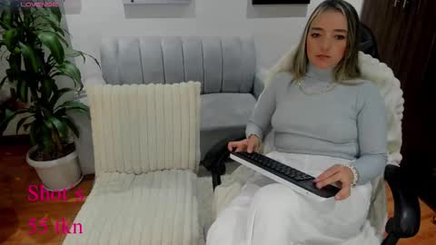 Catalina online show from 09/14/25, 03:27